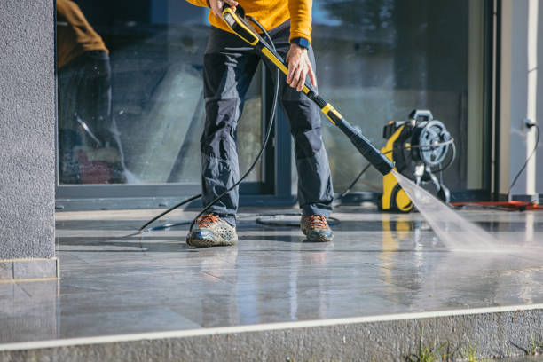 Best Gas Station Cleaning  in Red Oaks Mill, NY
